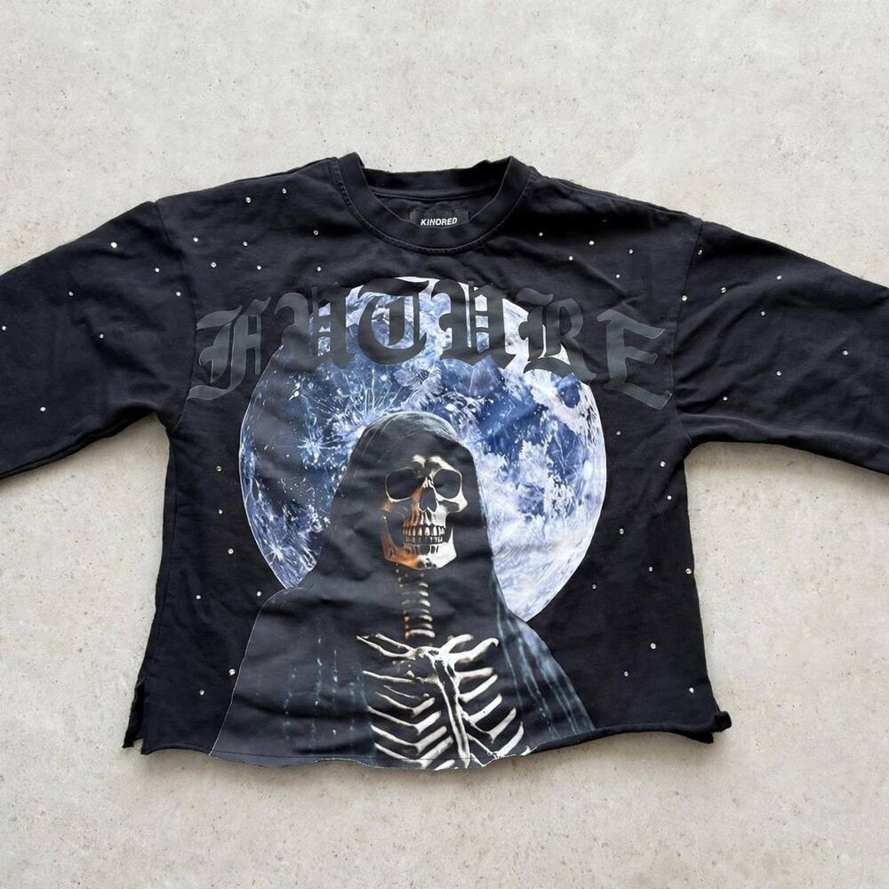 MEN KINDRED OVERSIZE FUTURE CROP TEE skeleton,earth,rhinestone size S